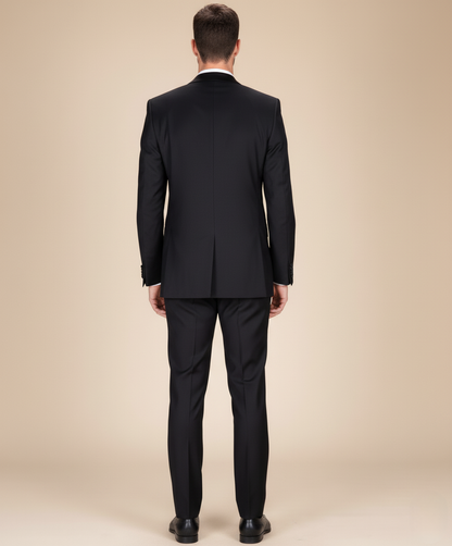 Eleganter schwarzer Smoking für Herren – Klassischer Anzug mit Satinrevers & Fliege