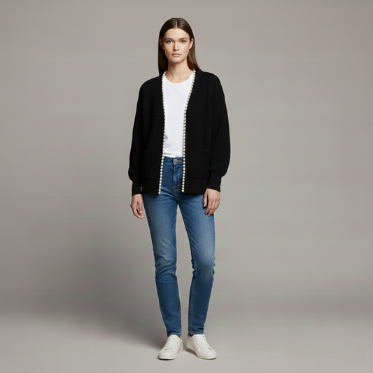 Royal Damen Cardigan – Mit Perlenbesatzung & einzigartigem Design